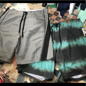 Men’s Size 40 board shorts